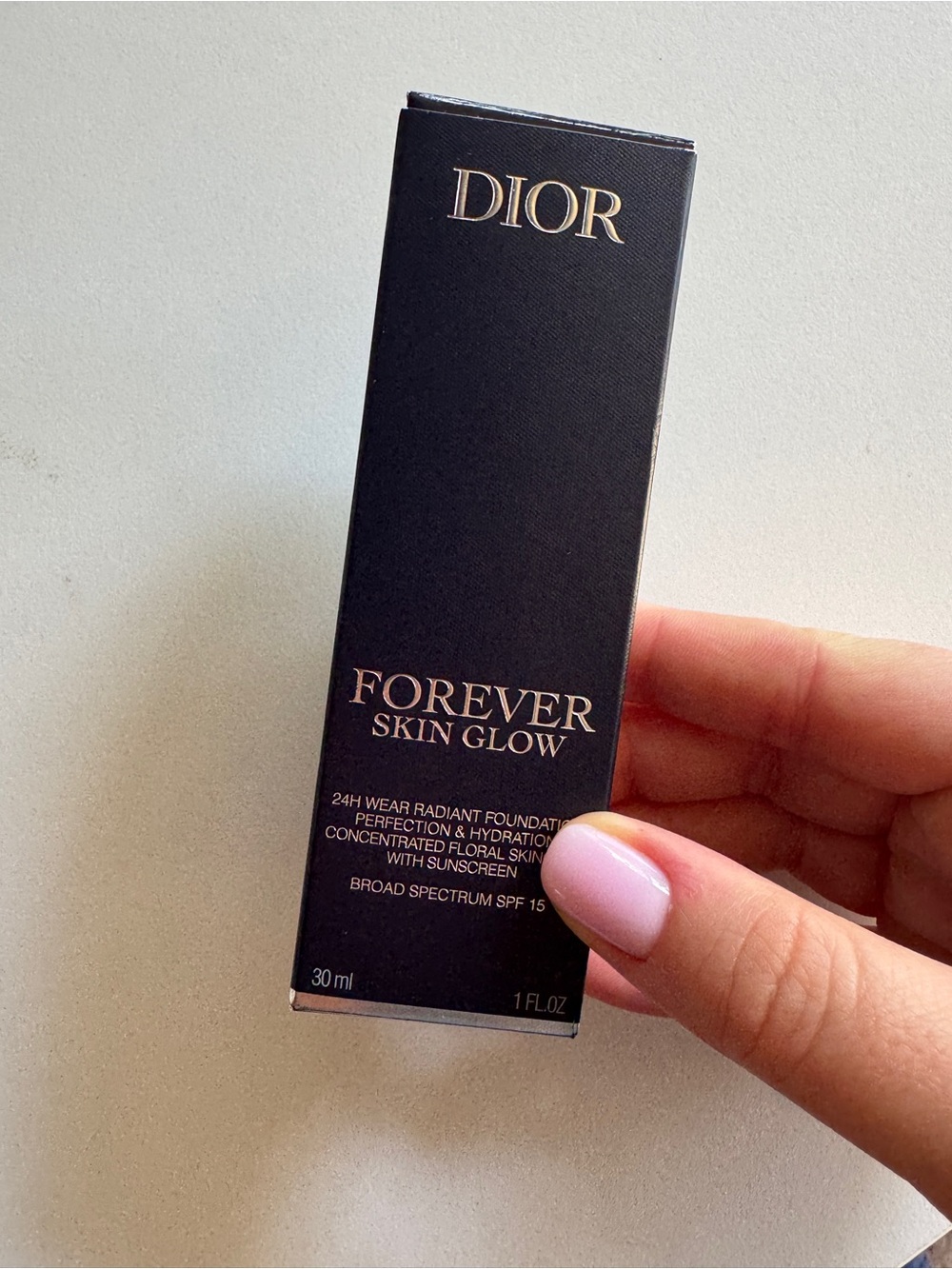 Dior Forever Skin Glow Liquid Foundation 1N shade, new